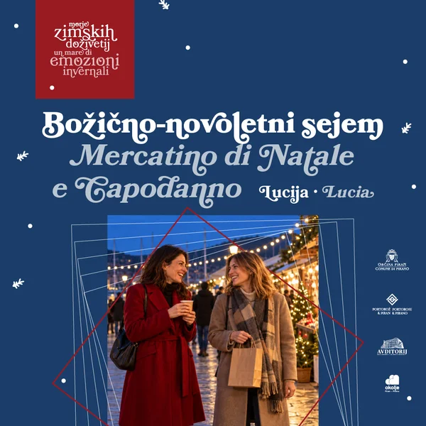 Prijateljici s toplim napitkom in nakupovalno vrečko med osvetljenimi stojnicami, plakat božično-novoletnega sejma v Luciji